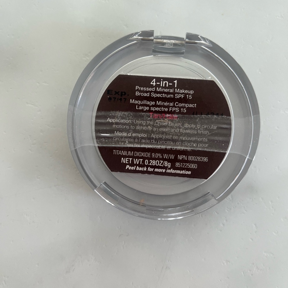 4-in-1 Pressed Mineral Makeup SPF 15